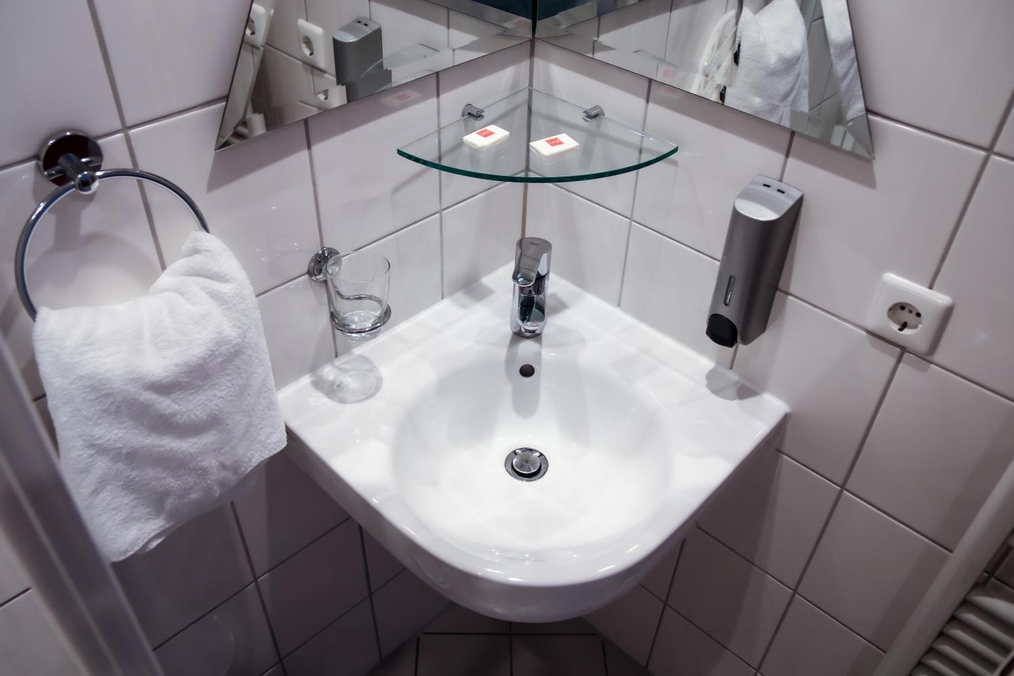 Hotel Alpha Stuttgart Extérieur photo